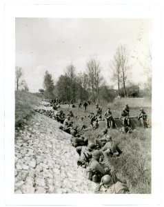 SC 401654 - Tired infantrymen of the 99th Infantry Divisio…