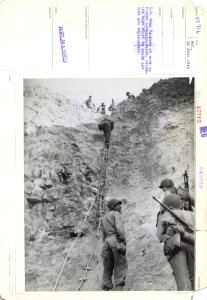 U.S. Army Rangers show off the ladders they used to storm …