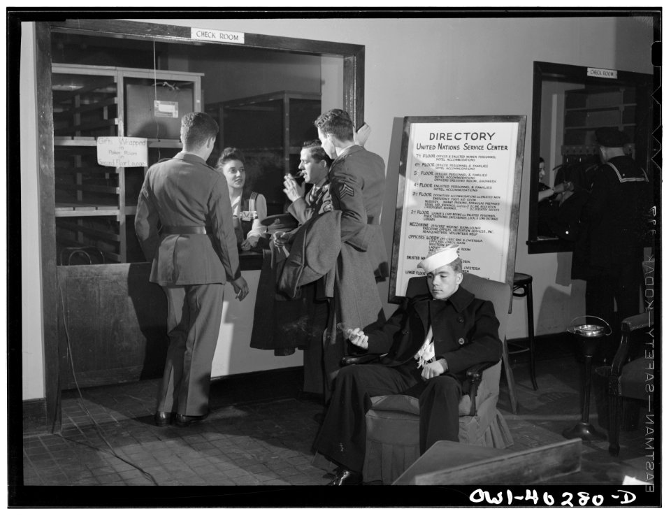 Washington, D.C. Servicemen in checkrooms at the United Na…
