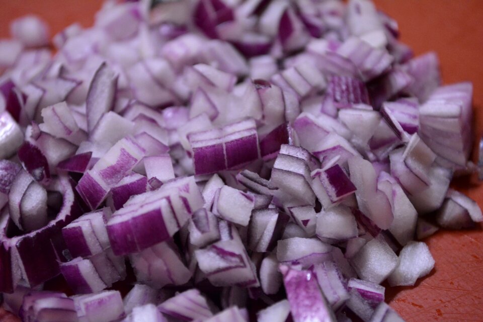 Onion hack minced ' meat