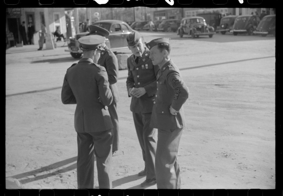 Soldiers from Camp Stewart, on Saturday afternoon in Hines…