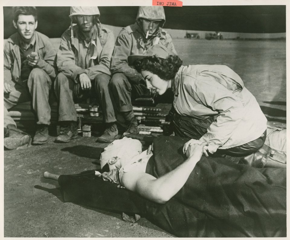 Ensign Jane Kendiegh, USNR, of Oberlin, Ohio, the first Na…