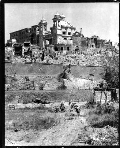 SC 190574 - 3rd Division troops move into Valmontone, Ital… photo