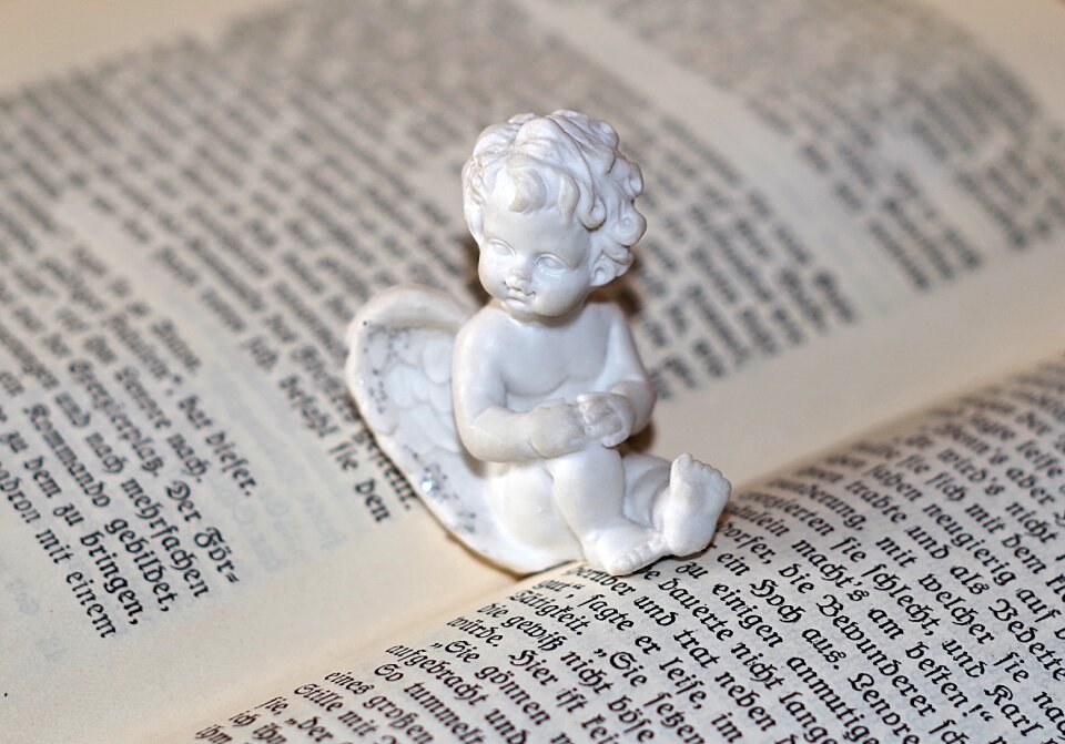 Book old text neo-gothic