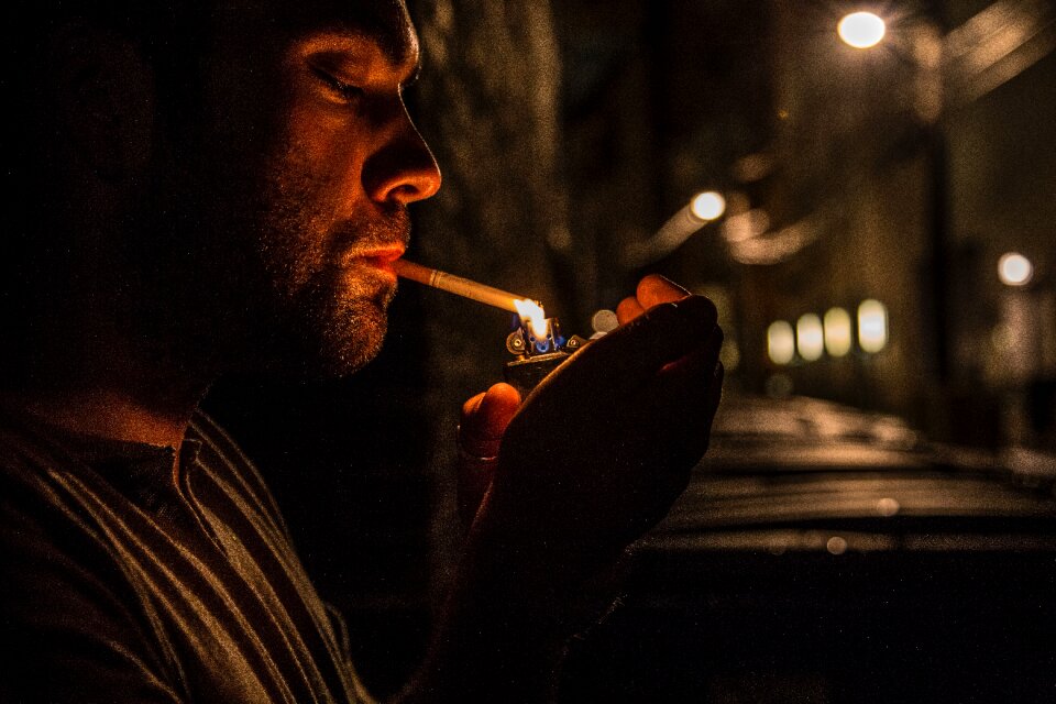 Cigarette smoking lighter