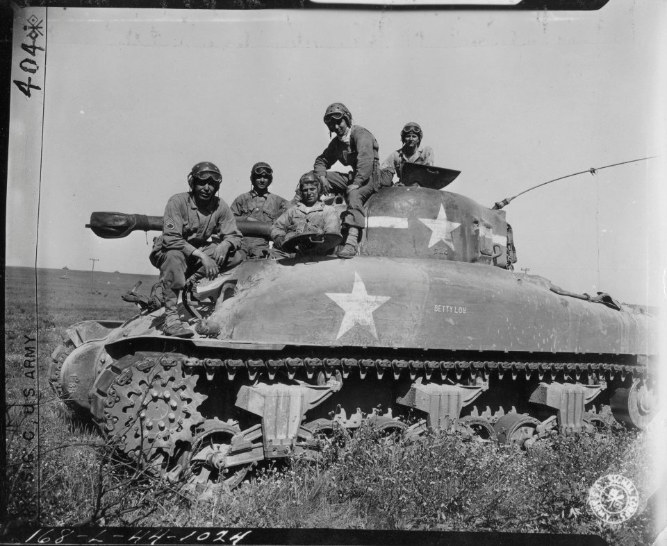 L to R: S/Sgt Reginald Rayno, tank commander, Tec 5 John K…