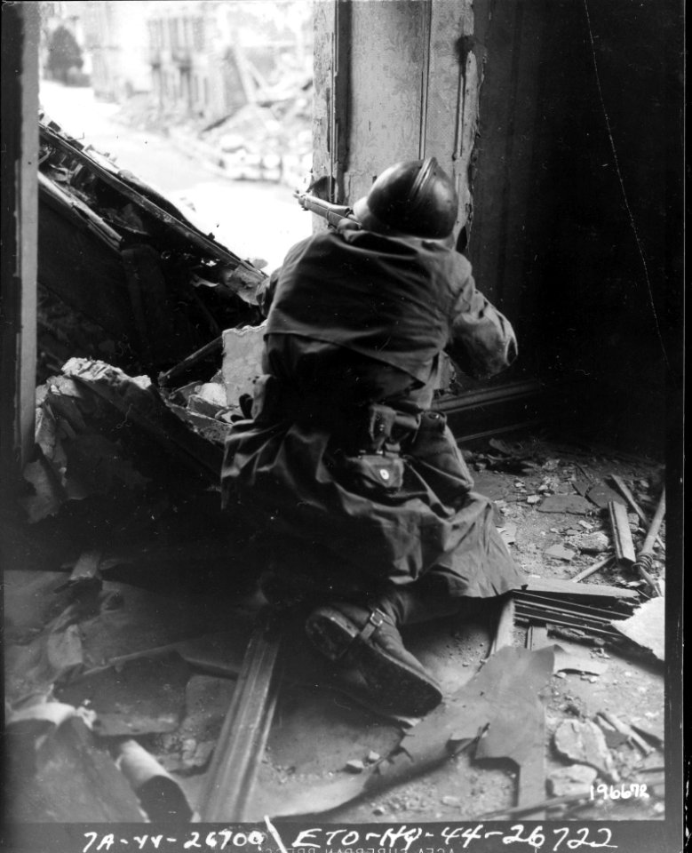 SC 196672 - A French Moroccan soldier, of the 1st French A…