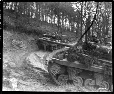 SC 196618 - *M10 TDs move up in the Hurtgen forest, Novemb… photo