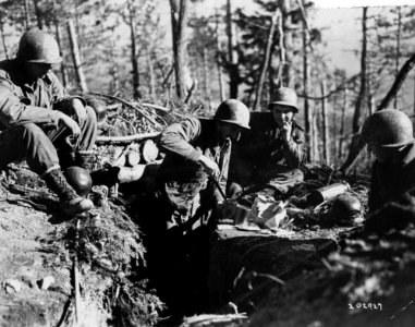 SC 202927 - Four medics of 10th Mountain Division prepare … photo