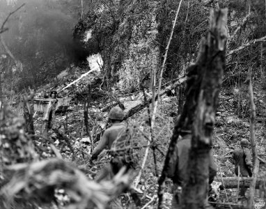 Marine flame-throwing LVT scorches a Japanese cave while i…