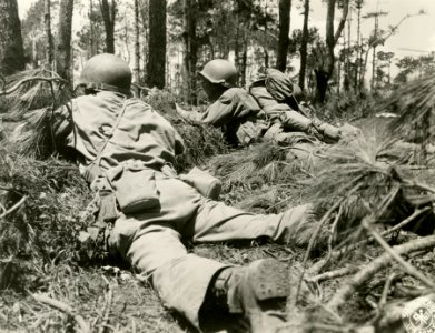 SC 271326 - Members of the 129th Infantry Regiment, 37th D…