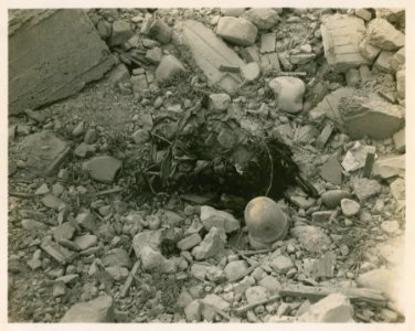 The corpse of an American soldier killed by a mine in Ital… photo