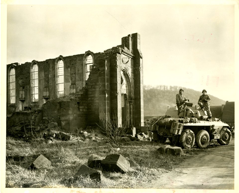 Pvt. William Meador, Gallitan, Tenn. and Pfc. William Hahn…