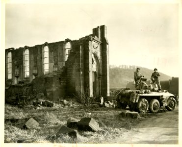 Pvt. William Meador, Gallitan, Tenn. and Pfc. William Hahn…