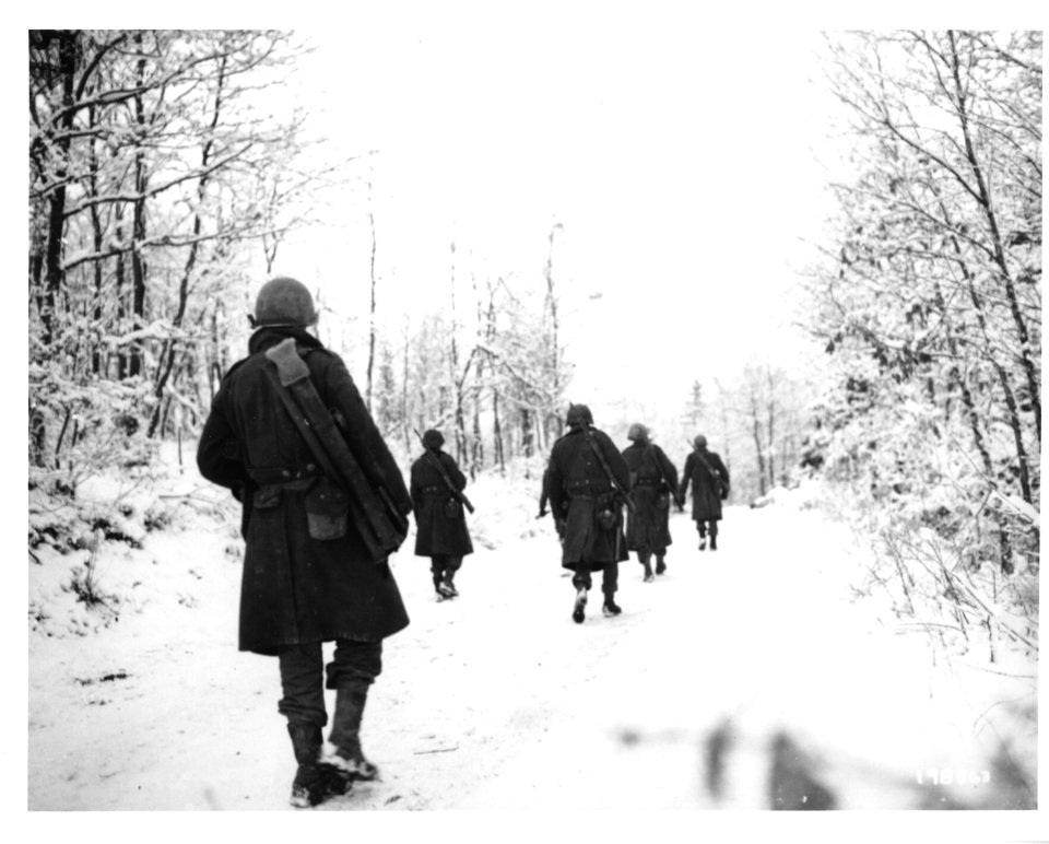 SC 198563 - American soldiers of the 84th Division are sho…