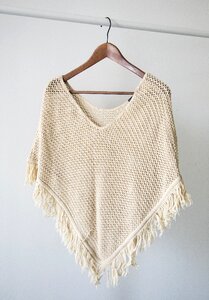 Fashion poncho hanger