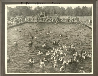 Fort William Public Pool, Girls' Day photo