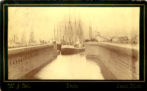 Vessels Entering Locks photo