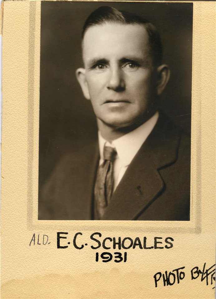 Ellesworth Clyde Schoales