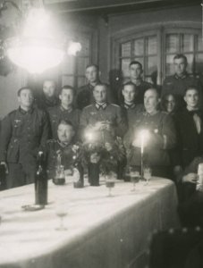 Duitse soldaten en officieren photo