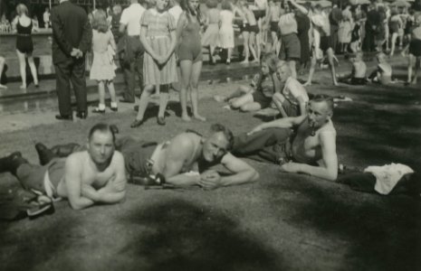 zomerbad 1941 photo