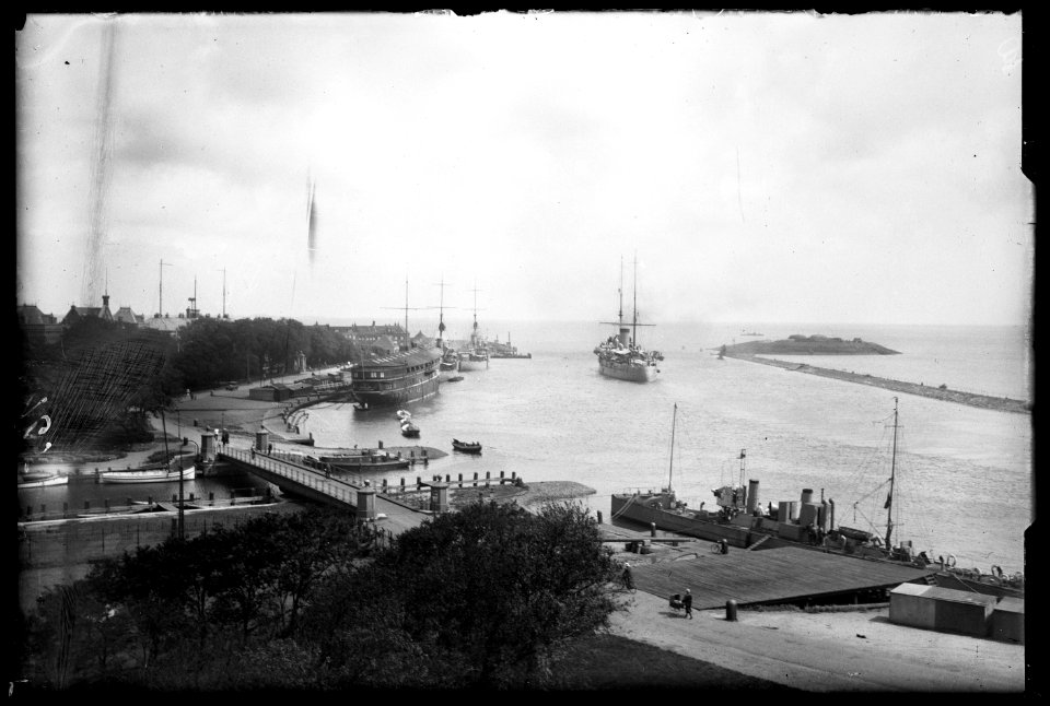 Hr. Ms. Hertog Hendrik