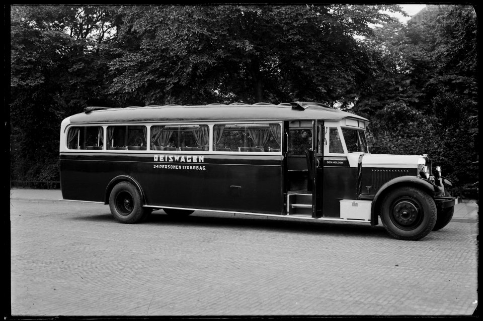 Autobus van firma Gebroeders van Koningsbruggen