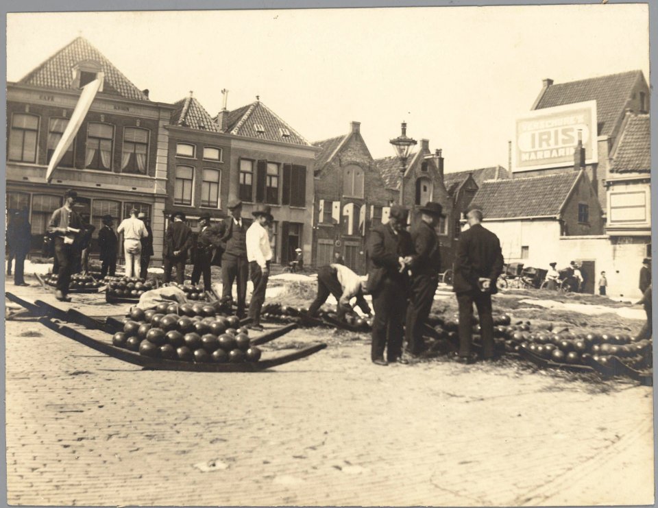 Kaasmarkt ca1900 (7)