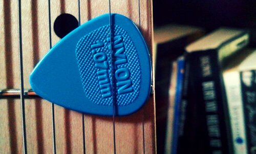 Strings pick music