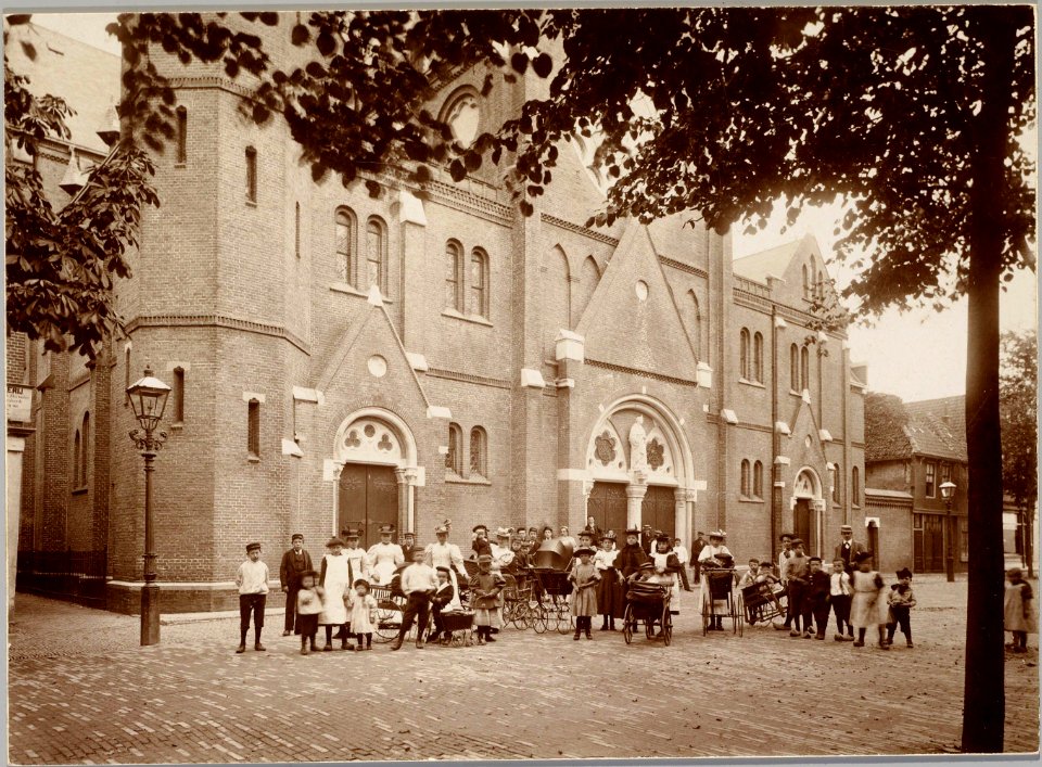 Laat en de Dominicuskerk