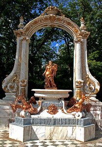 Fountain moses deer
