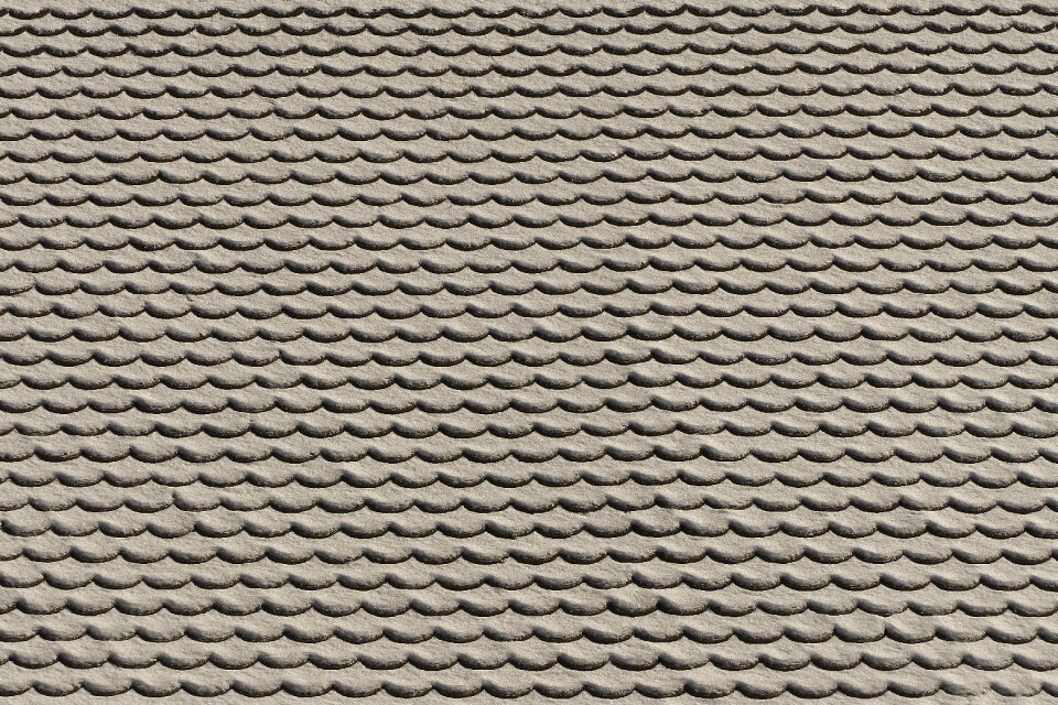 Snowy roofing tiles pattern