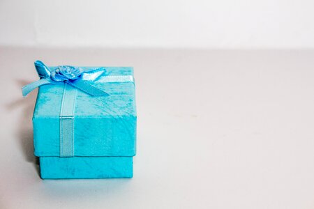 Bow birthday gift