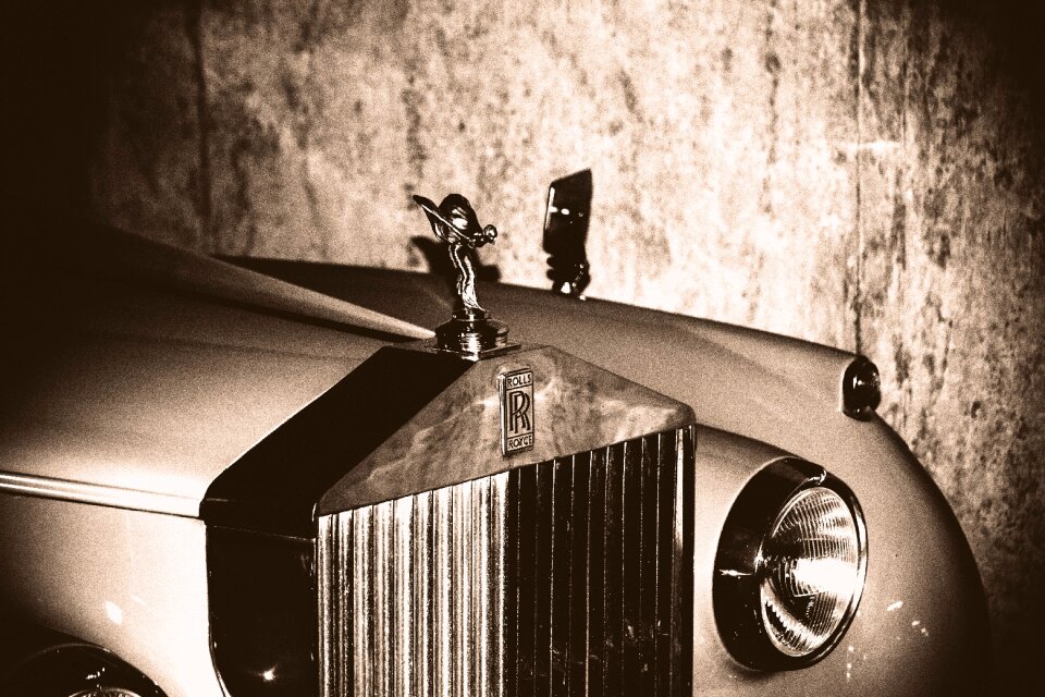 Rolls royce luxury car