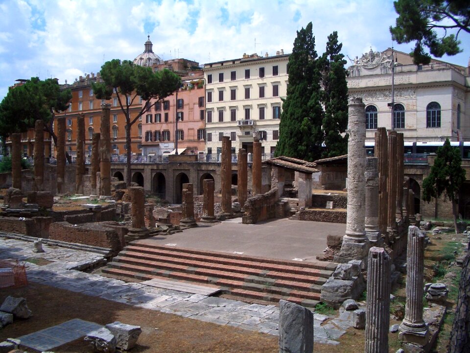 Romans architecture places of interest