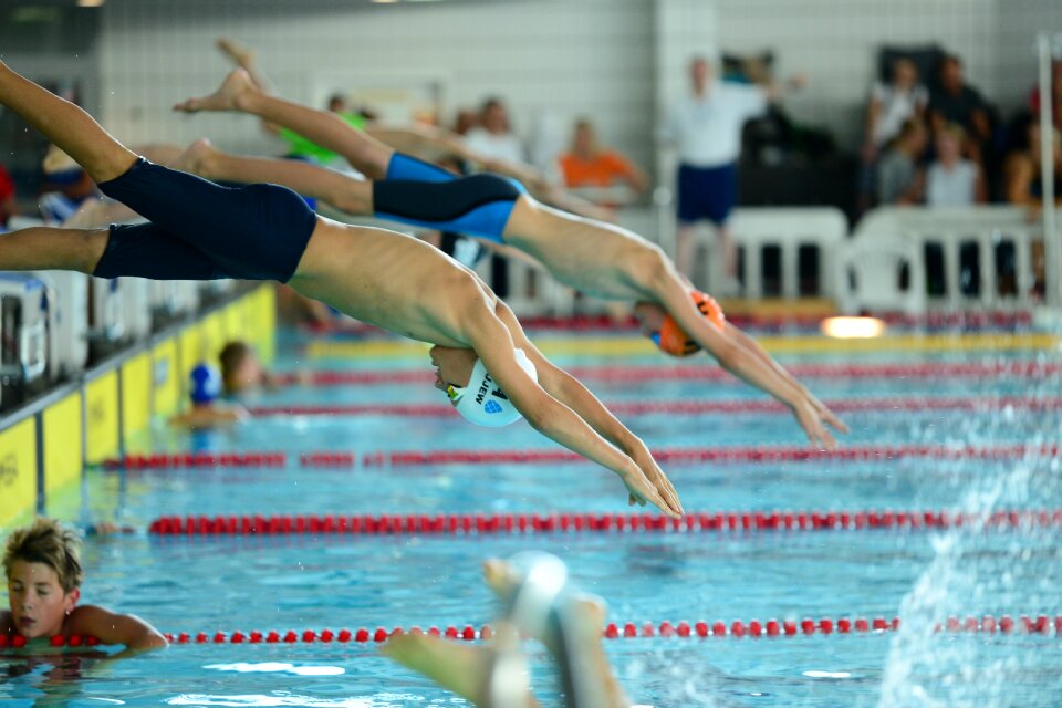 The jump from the start competition swim