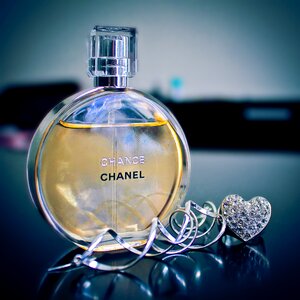 Gold crystal perfume photo