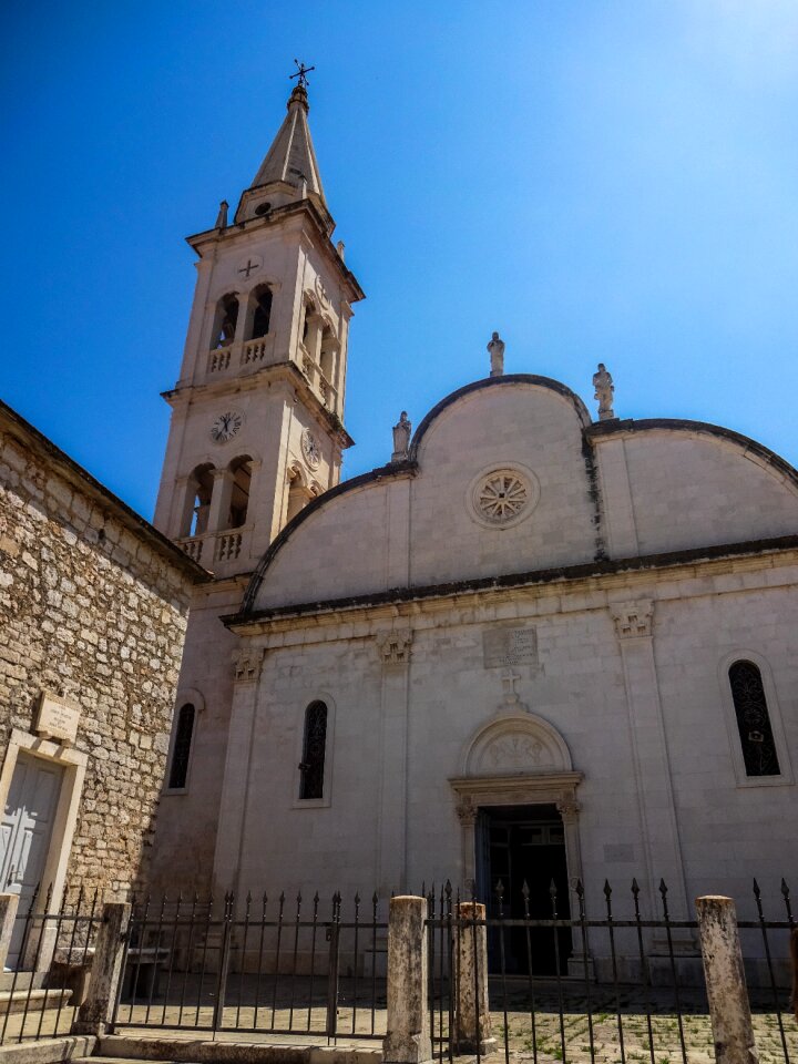Leto church heaven