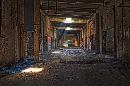 Building warehouse empty