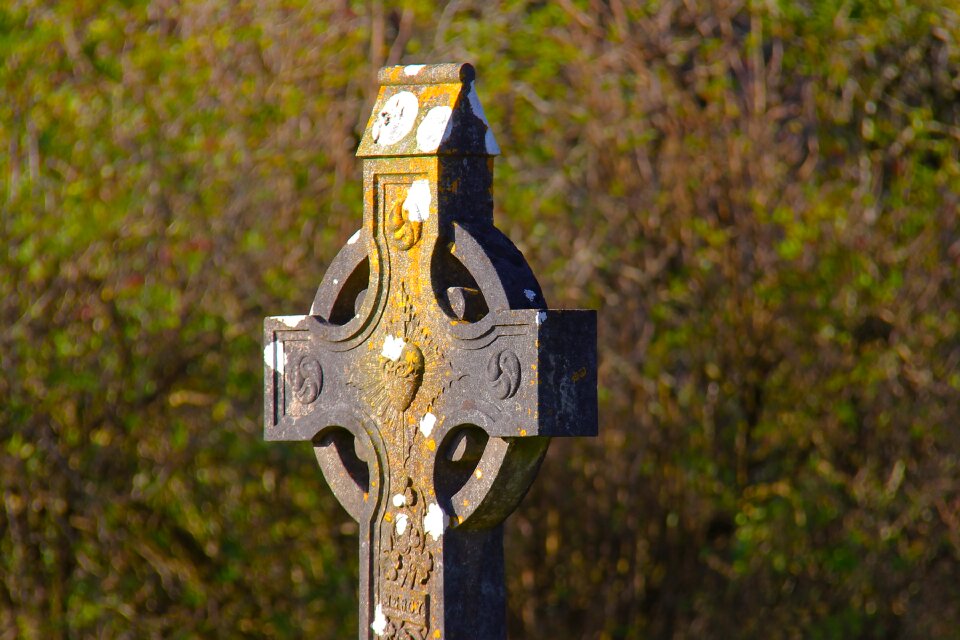 Ireland ruins monastic