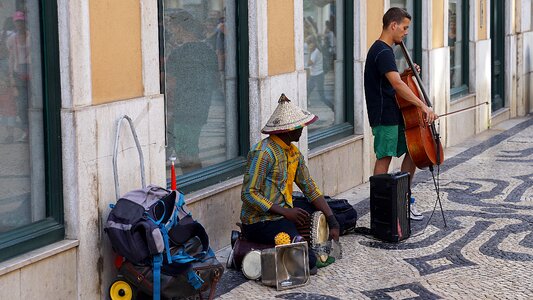 Performers lisbon portugal