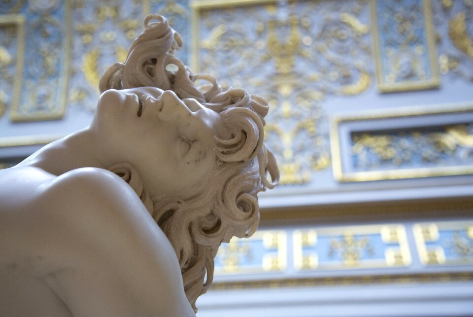Sculpture history gallery