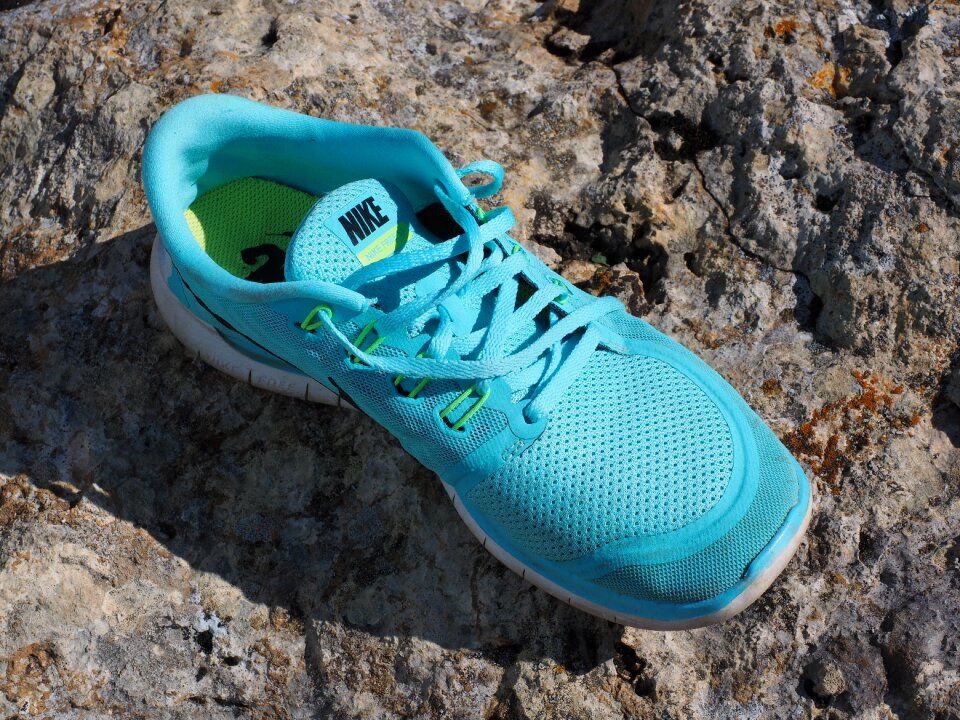 Sneakers nike turquoise photo