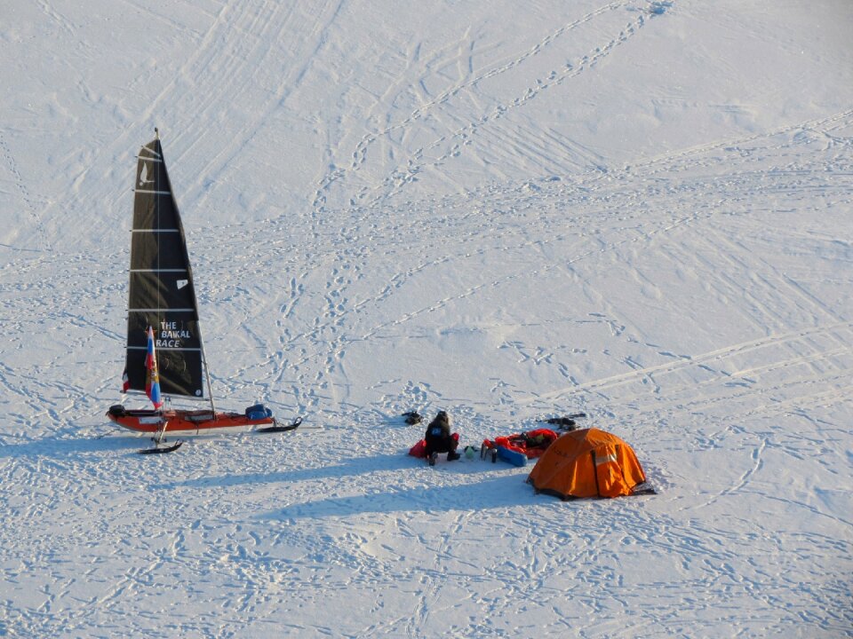 Tent bed overnight on the ice
