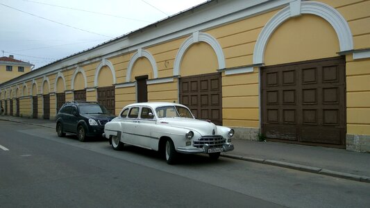 Car retro city photo