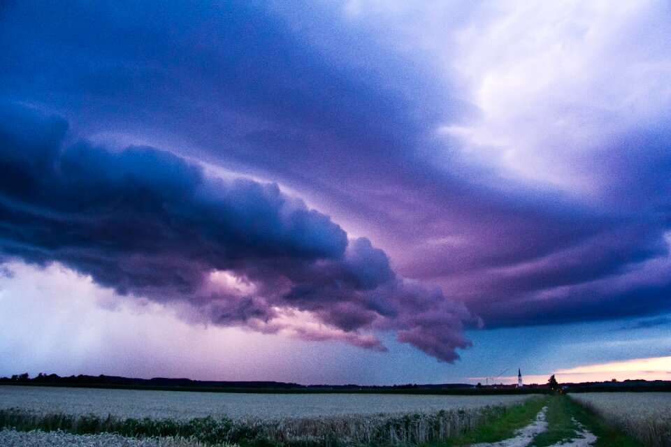 Night night-time thunderstorm cell atmosphere
