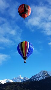 Flying air parachute