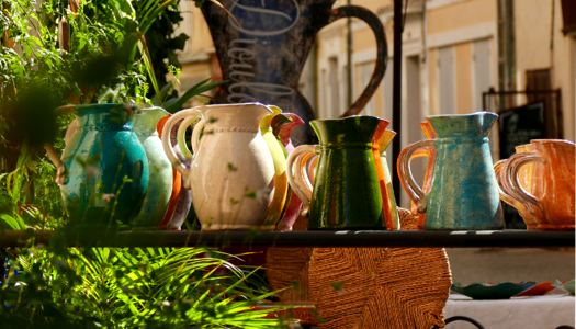 Colors exhibition pitcher