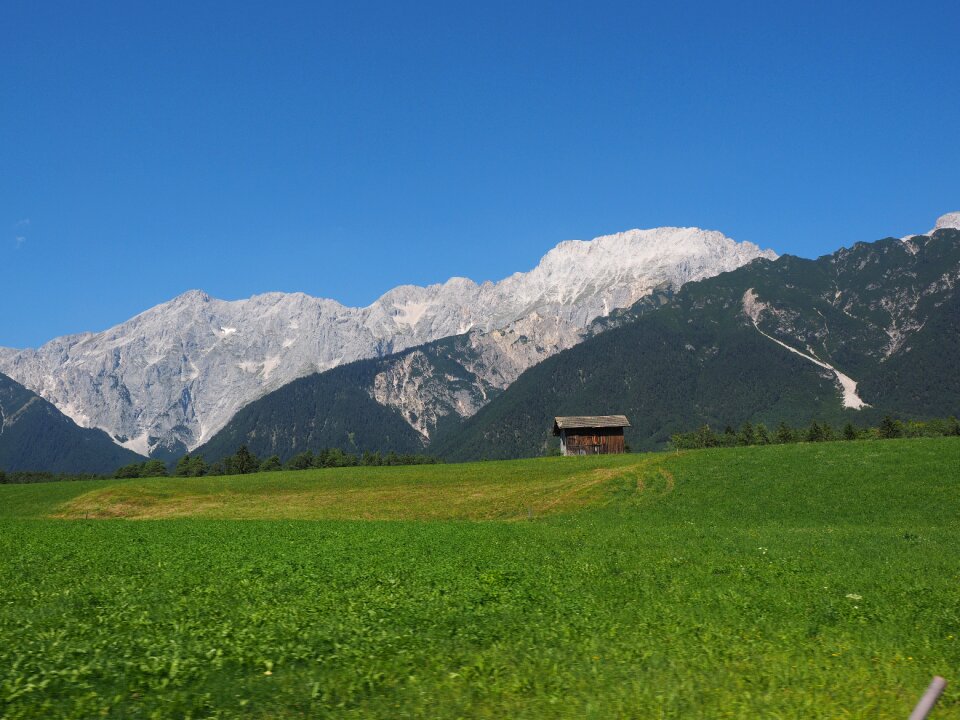 High slopey high wall mountains photo