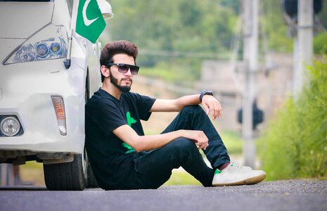 Pose young boy